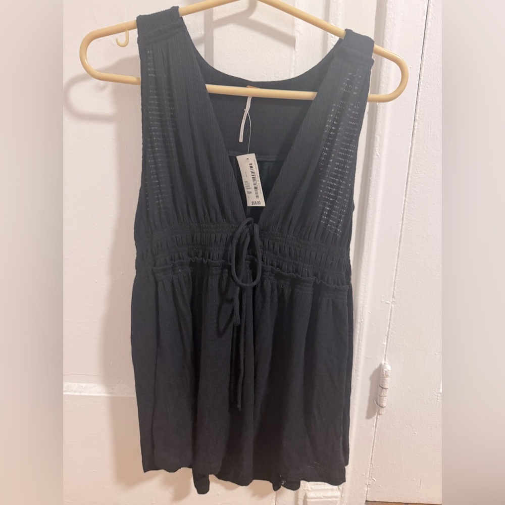 Free People new with tags! Tie front beautiful top!